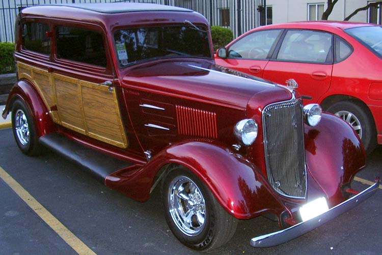 34 Plymouth Woody 2dr Sedan